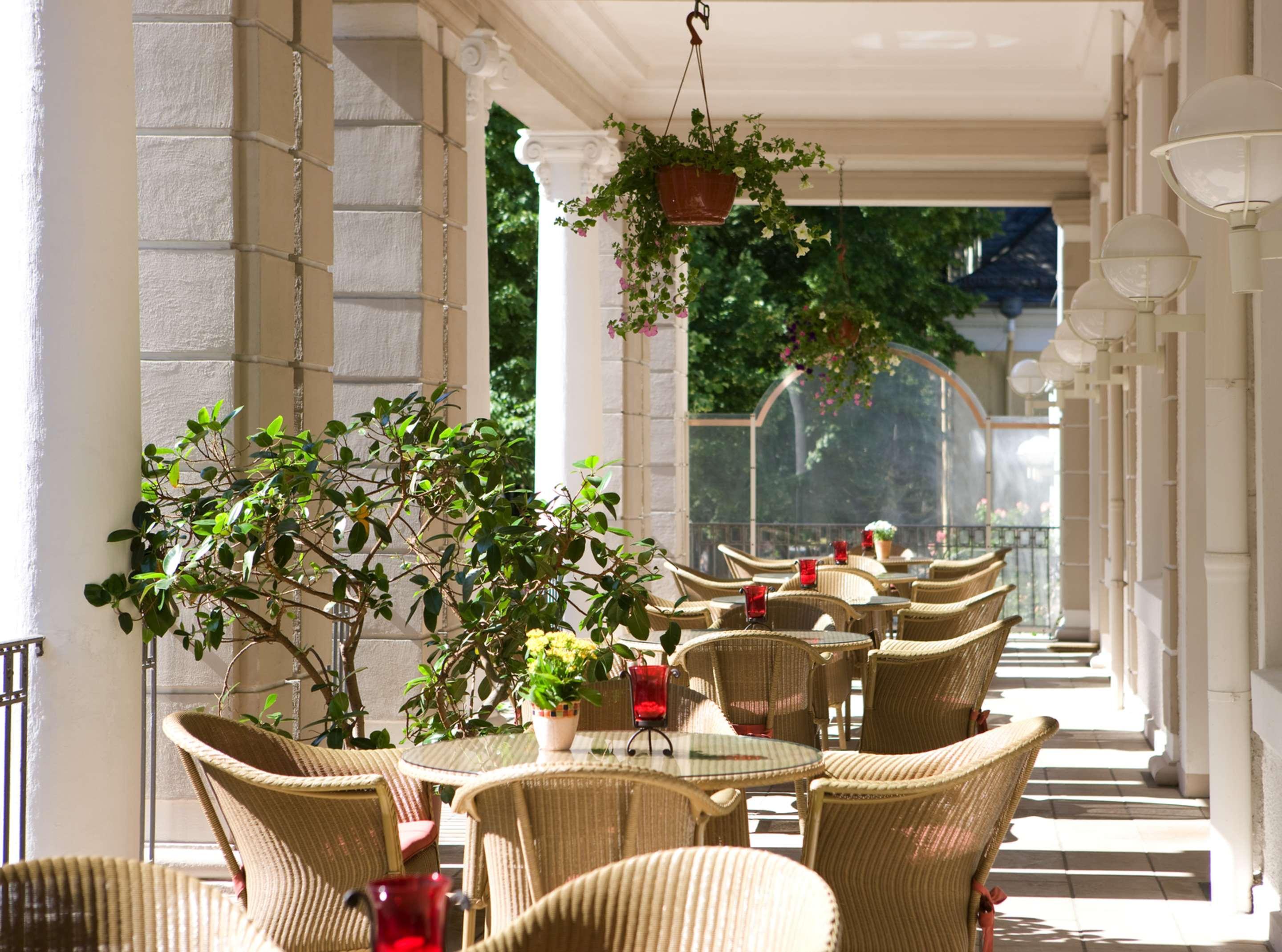 Steigenberger Hotel & Spa Bad Pyrmont Eksteriør billede The hotel's restaurant