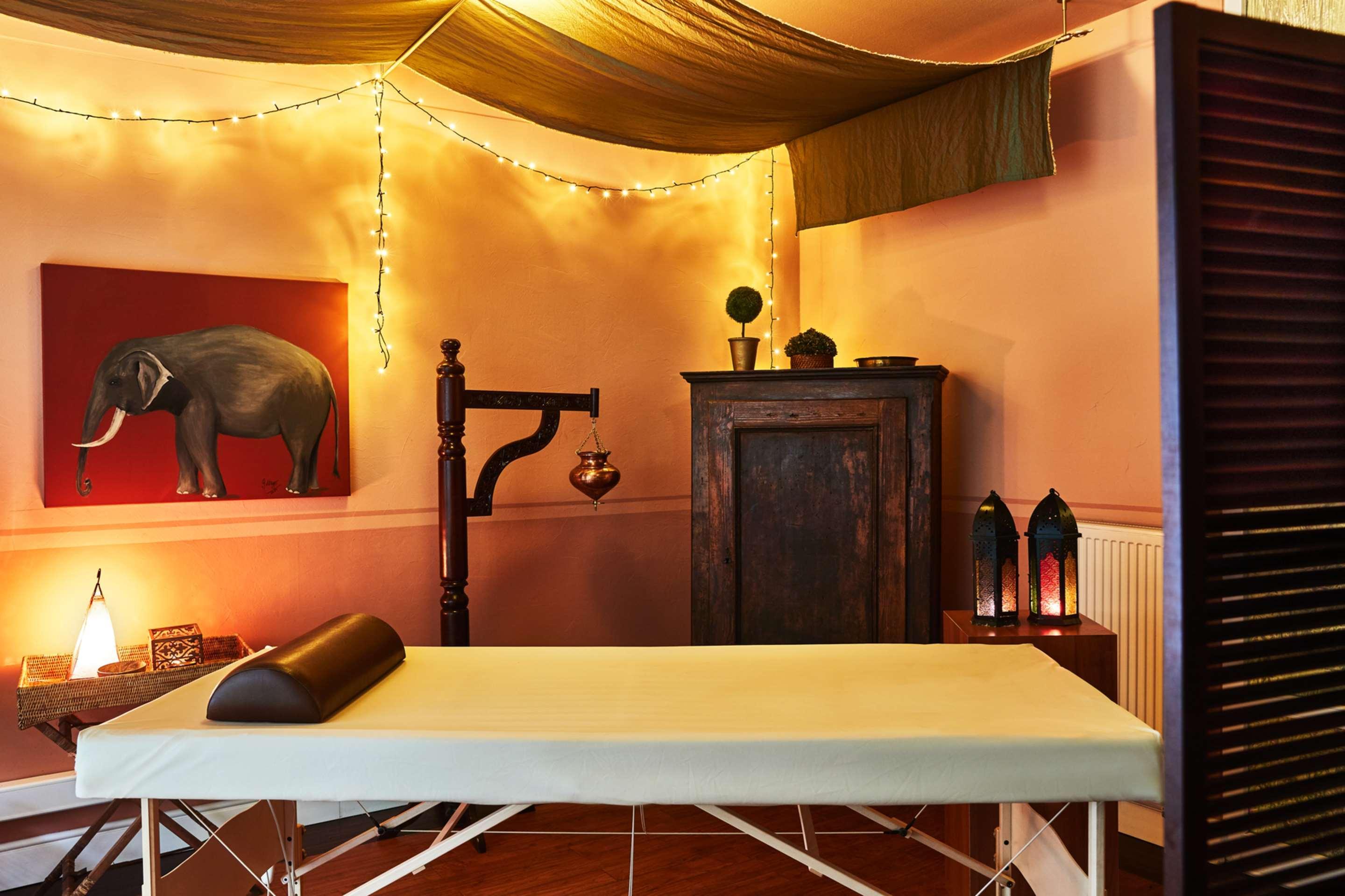 Steigenberger Hotel & Spa Bad Pyrmont Eksteriør billede Massage table