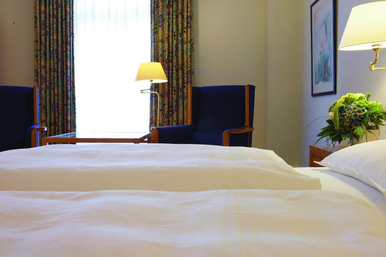 Steigenberger Hotel & Spa Bad Pyrmont Eksteriør billede A room at the hotel
